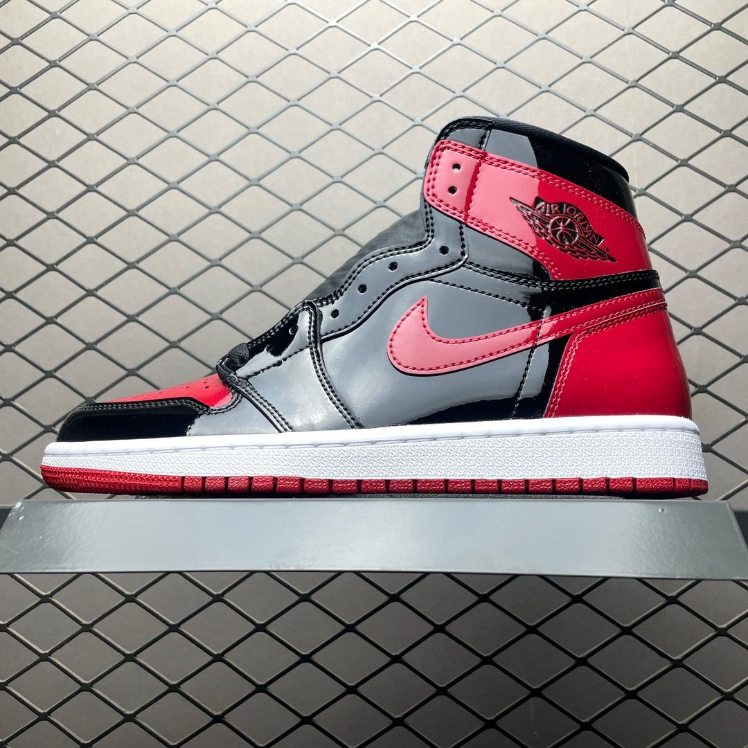 Air Jordan 1 Retro High OG 'Patent Bred' 555088-063 - 1 of 8