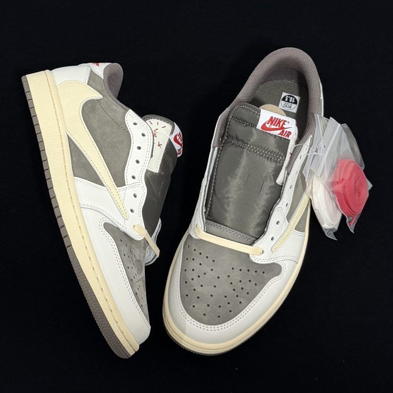 Air Jordan 1 Retro Low Travis Scott Reverse Mocha Reps - 6 of 7