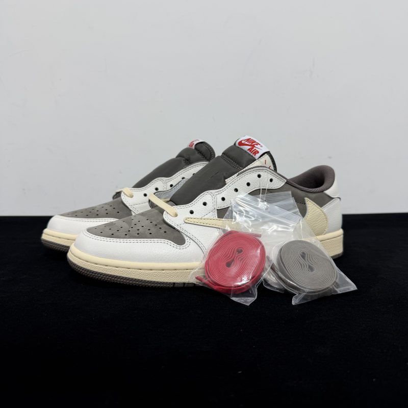 Air Jordan 1 Retro Low Travis Scott Reverse Mocha Reps - 4 of 7