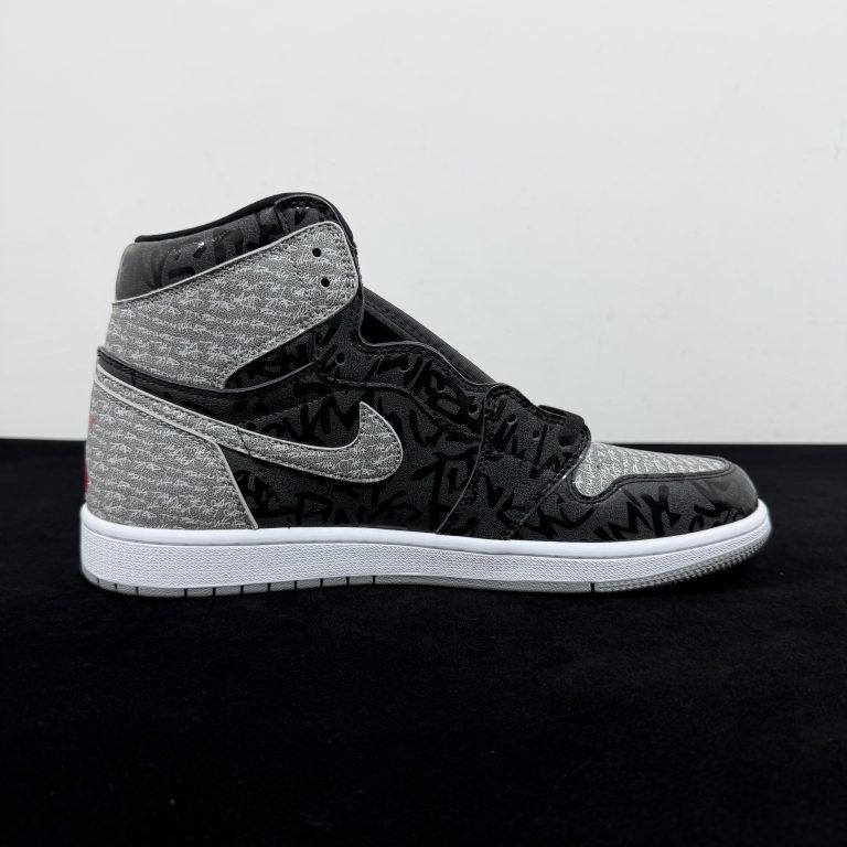 Jordan 1 High OG Rebellionaire Replica - 4 of 8
