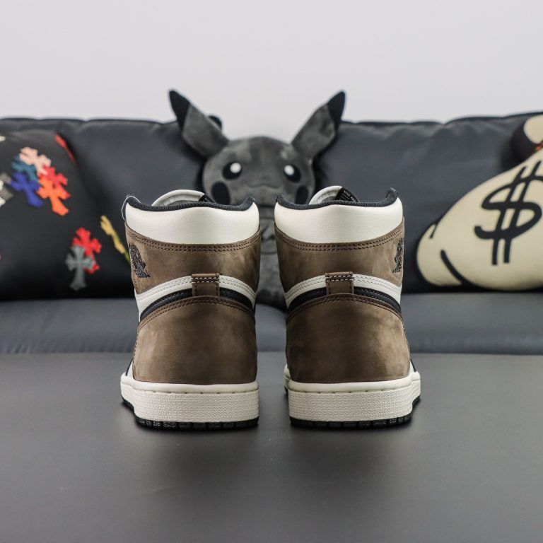 Air Jordan 1 Retro High OG Dark Mocha Reps - 2 of 8
