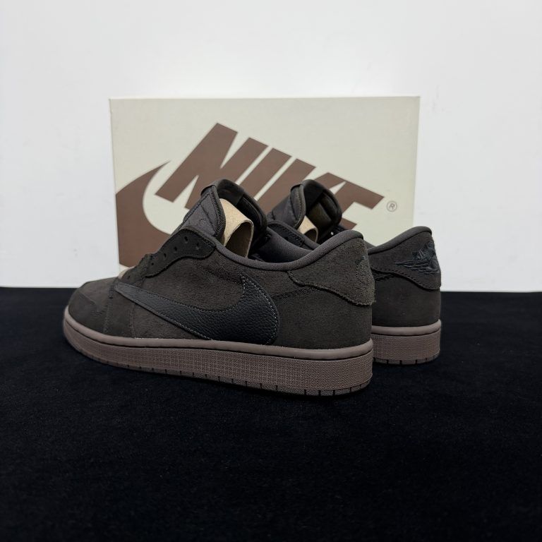 Travis Scott x Air Jordan 1 Low Og Velvet Brown Reps - 5 of 7
