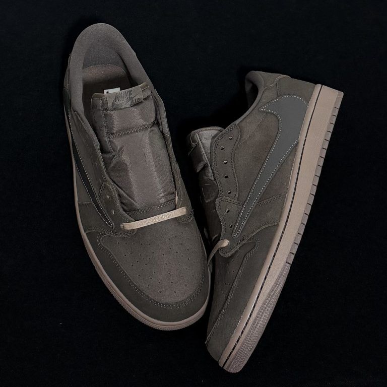 Travis Scott x Air Jordan 1 Low Og Velvet Brown Reps - 6 of 7
