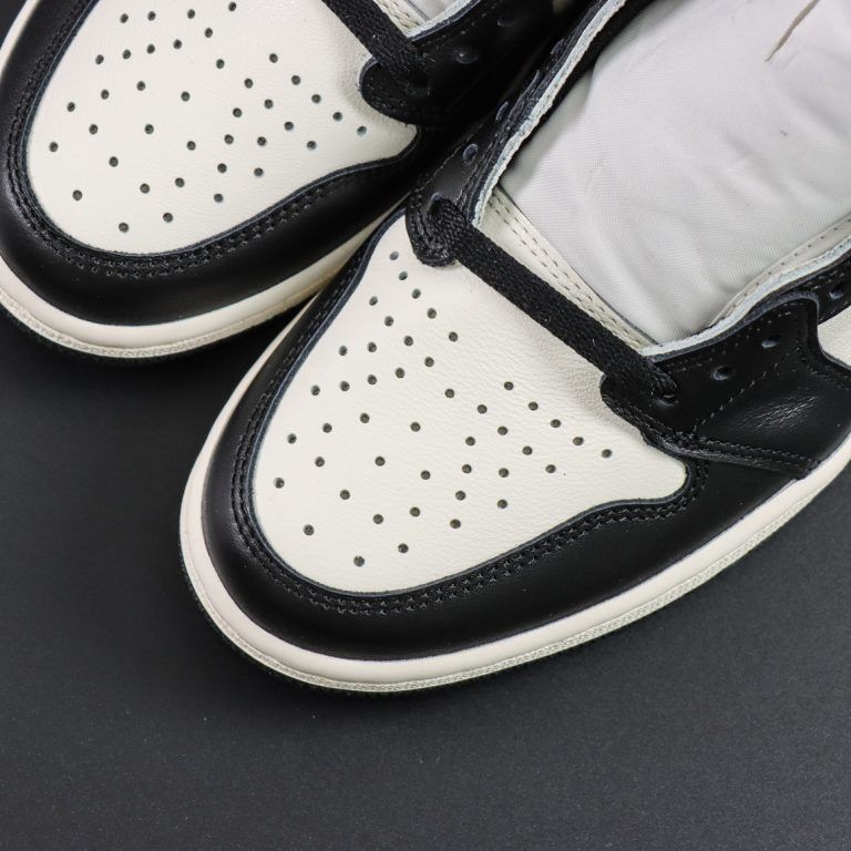 Air Jordan 1 Retro High OG Dark Mocha Reps - 6 of 8
