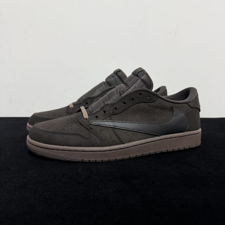 Travis Scott x Air Jordan 1 Low Og Velvet Brown Reps - 3 of 7