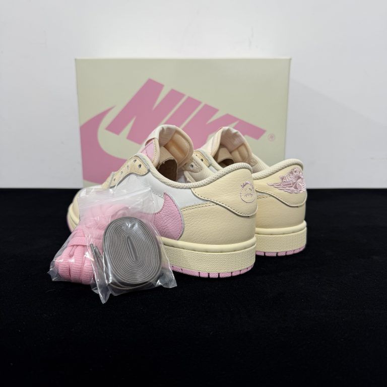 Travis Scott Air Jordan 1 Low Shy Pink Sail - 7 of 8