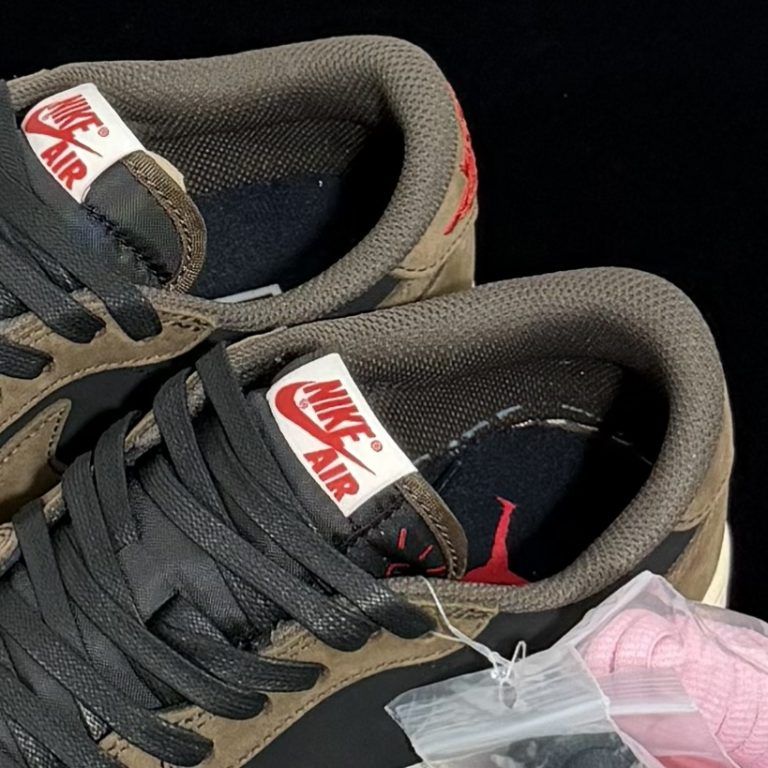 Travis Scott x Air Jordan 1 Low Mocha Reps - 5 of 6