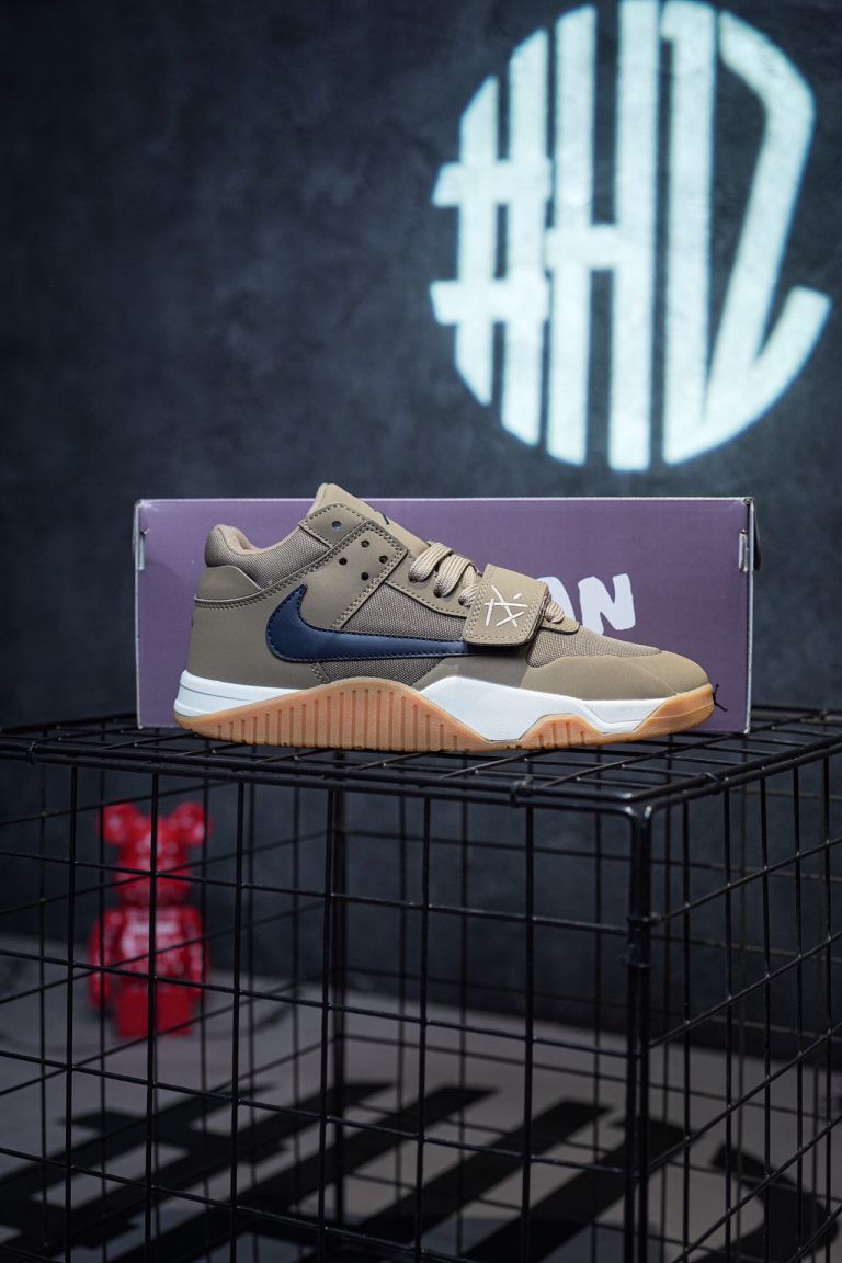 Travis Scott x Jordan Jumpman Jack Brown Replica - 2 of 8