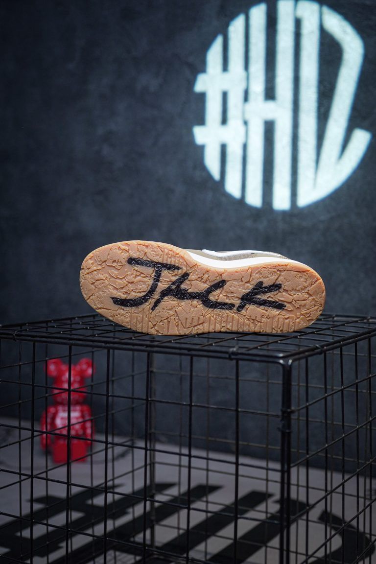 Travis Scott x Jordan Jumpman Jack Brown Replica - 6 of 8