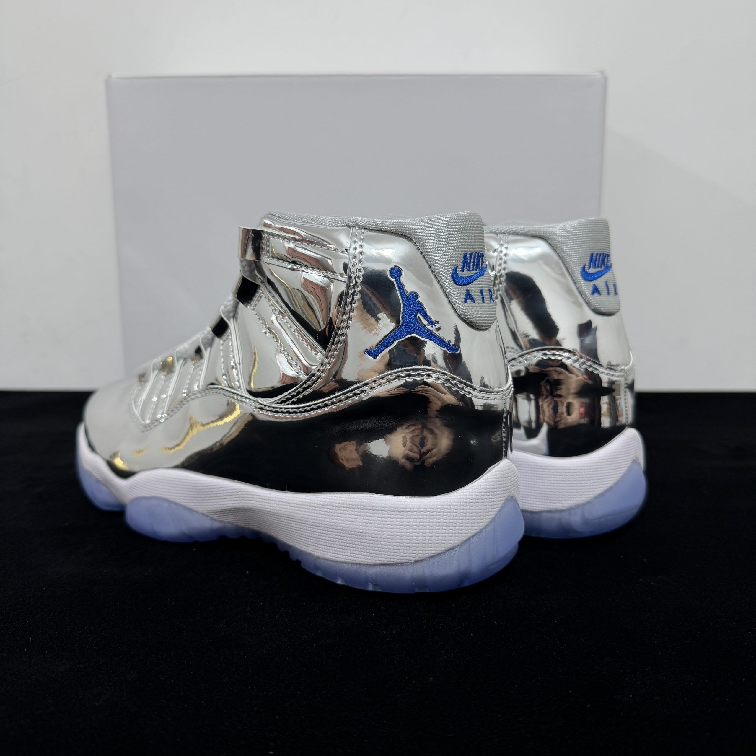 Air Jordan 11 "Dodgers World Championship" - 7 of 7