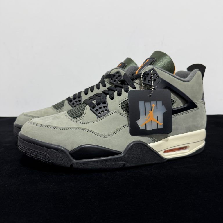 Air Jordan 4 Undefeated 2025 Reps shoes - 4 of 8