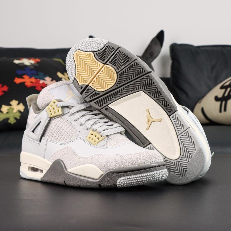 Air Jordan 4 SE Craft Photon Dust Reps - 4 of 8